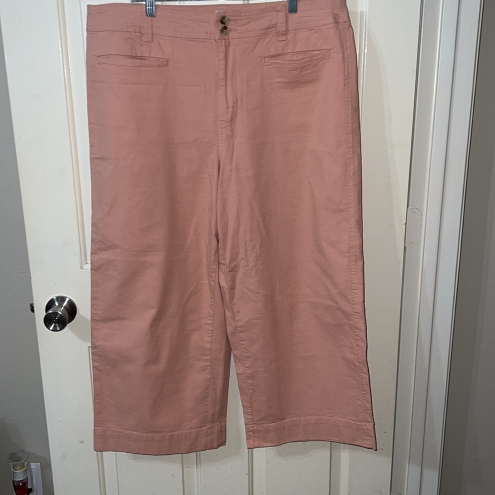 Peach Wide Legged Cropped Pants